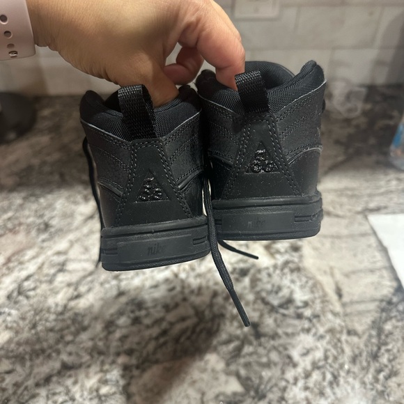 Nike Woodside 2 High ACG Toddler Boot - Picture 5 of 9